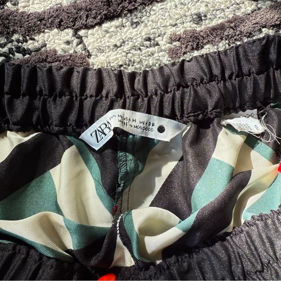 Geometric Patterned Pajama Set - Picture 4 of 6